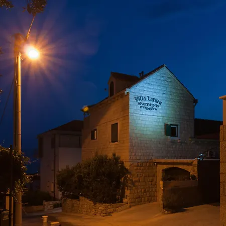Larsen Apartman Omiš